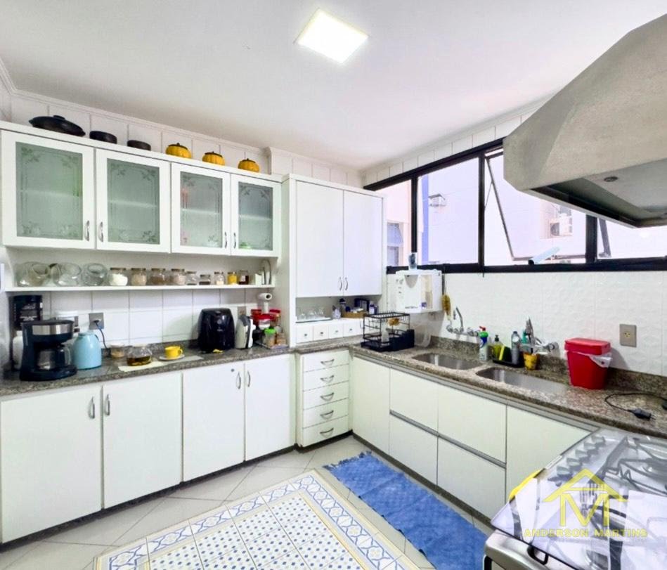 Apartamento à venda com 4 quartos, 4 banheiros, 2 vagas e 254m² no Praia da Costa, Vila Velha (ES) — foto 11 de 20