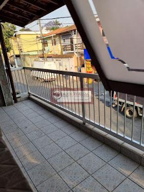 Sobrado à venda em Jardim Santa Cruz - São Paulo com 220M², 4 dormitórios e 3 banheiros por R$ 690.000,00