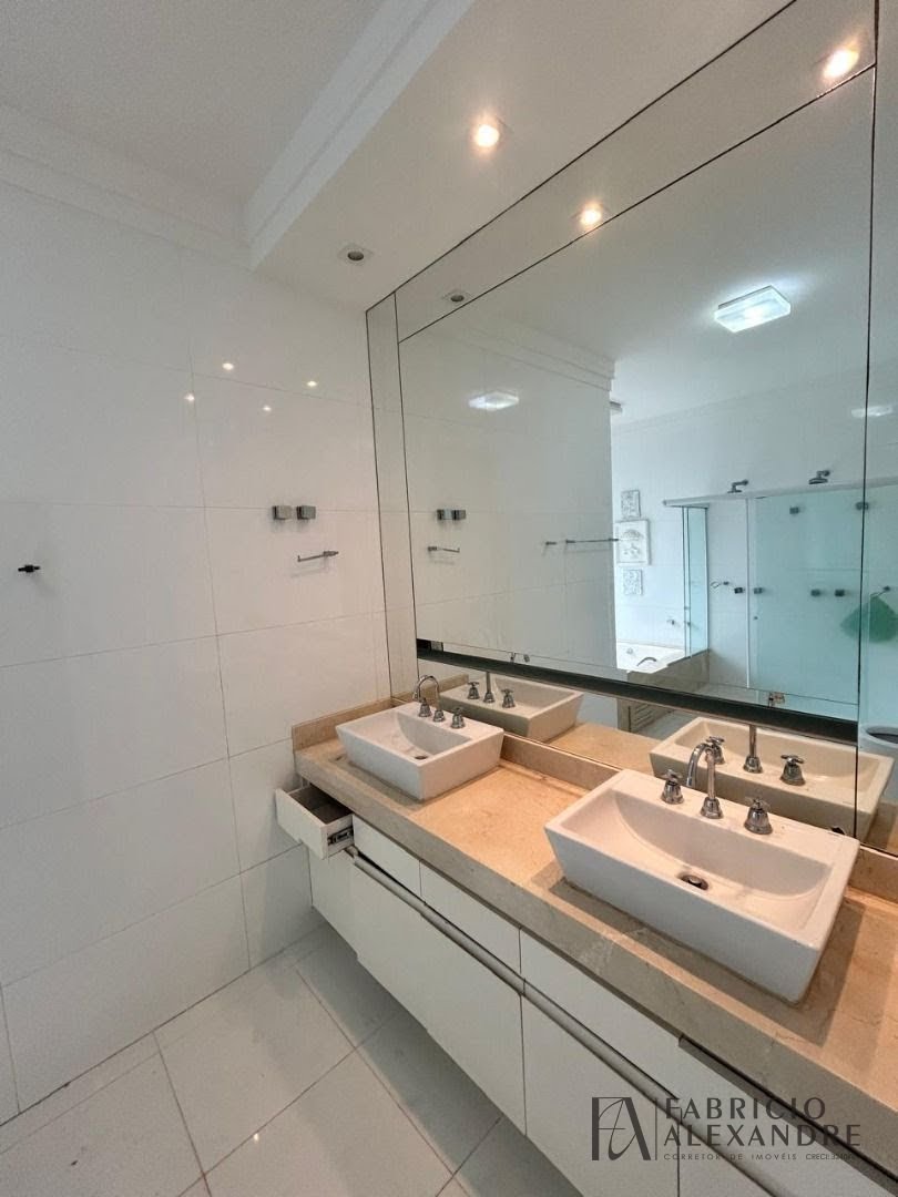 Casa à venda com 3 quartos, 3 suítes, 4 vagas e 250m² no Parque Residencial Damha IV, São José do Rio Preto (SP) — foto 4 de 18