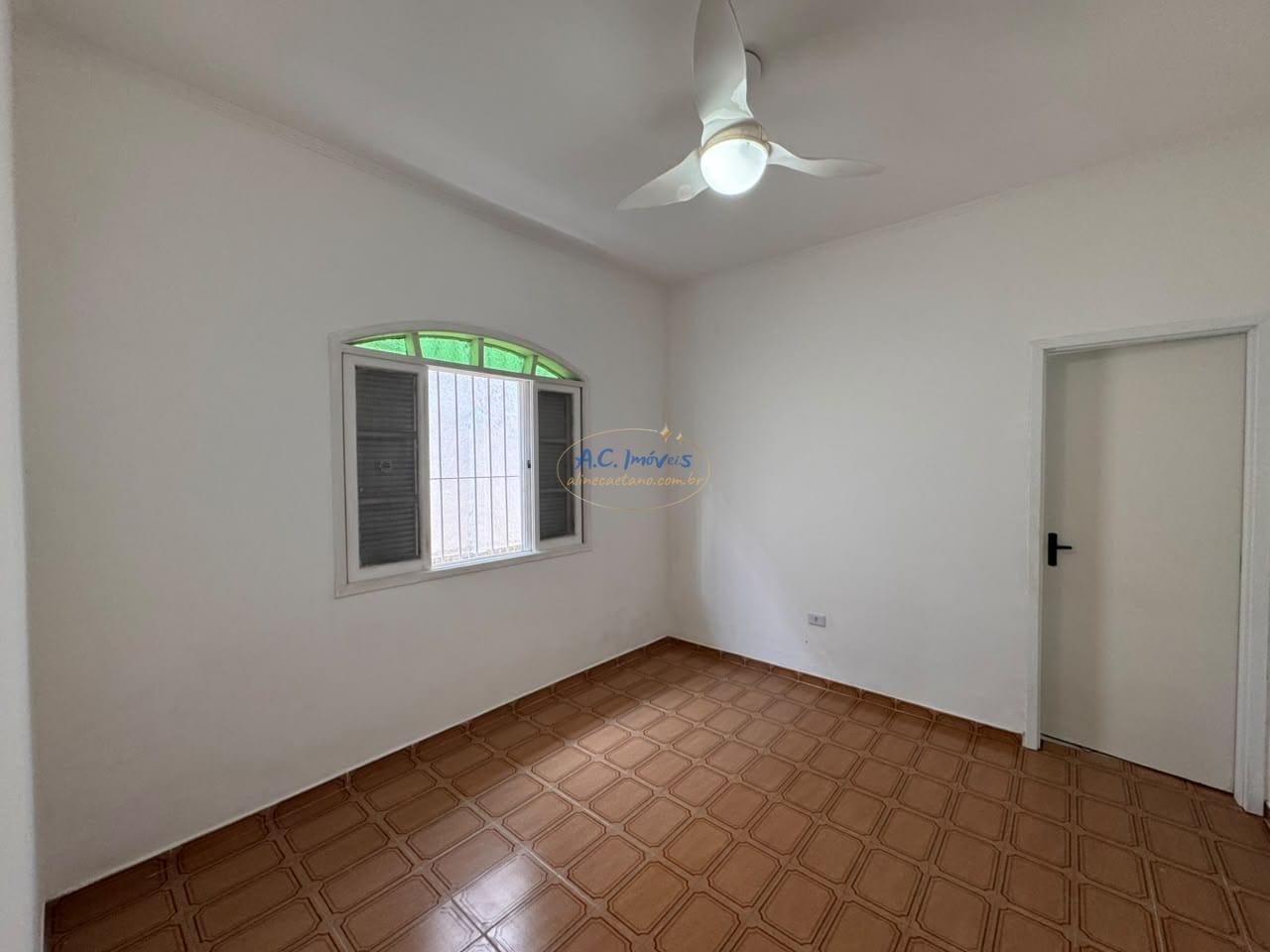 Casa à venda com 3 quartos, 1 suíte, 2 vagas e 92m² no Boqueirão, Praia Grande (SP) — foto 7 de 22