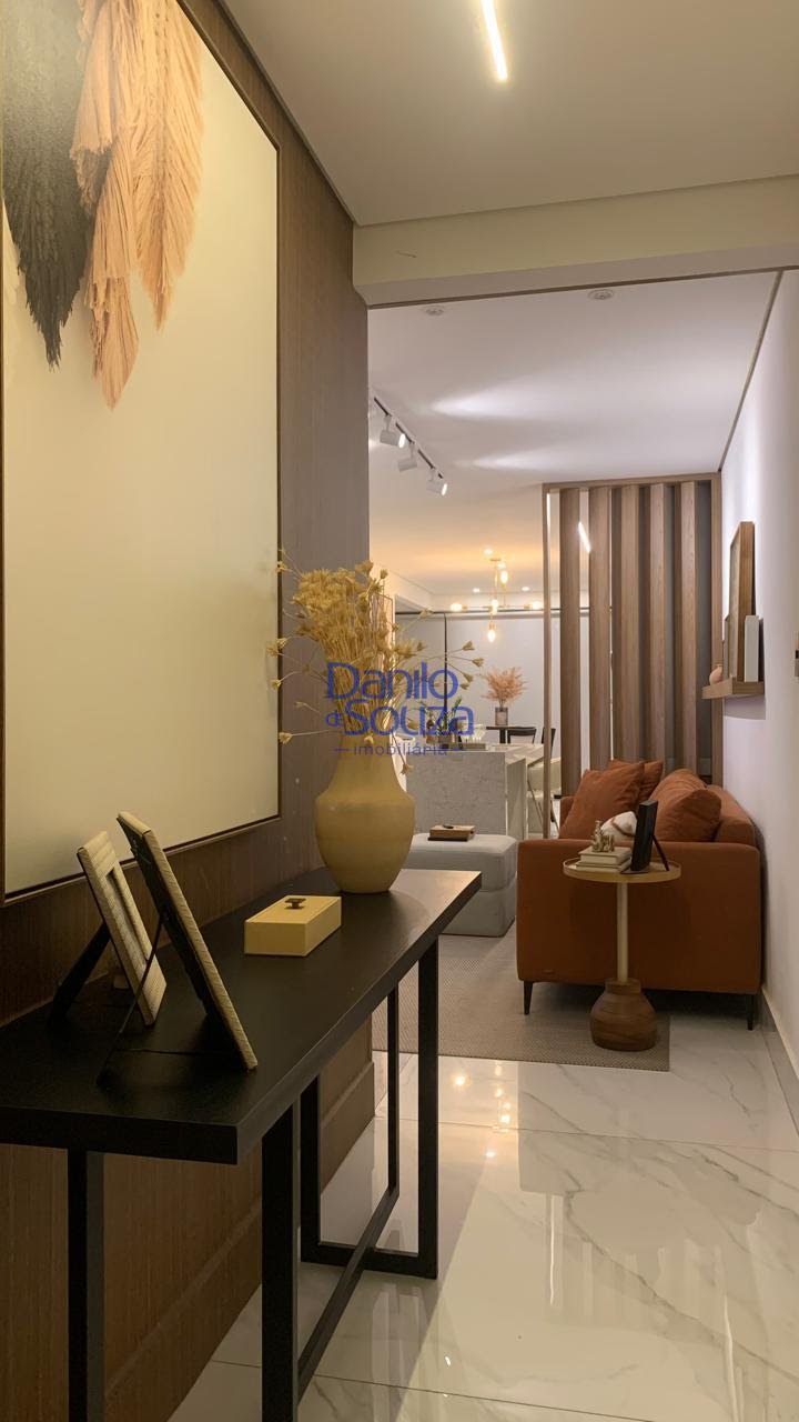 Apartamento à venda com 2 quartos, 1 suíte e 1 vaga no Guilhermina Vieira Chaer, Araxá (MG) — foto 2 de 12