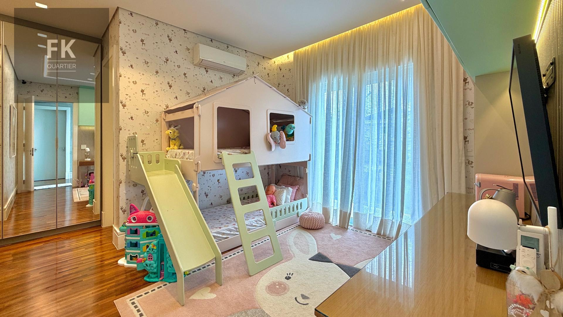 Casa à venda com 4 quartos, 4 suítes, 4 vagas e 410m² no Alphaville, Santana de Parnaíba (SP) — foto 24 de 30
