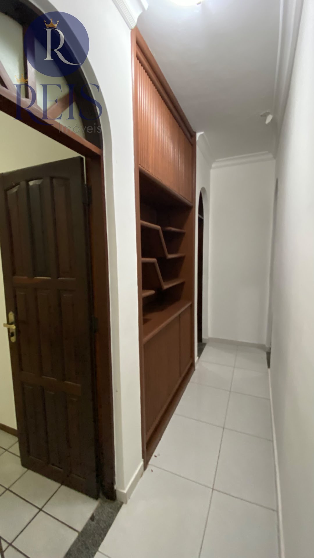 Hall de Circulação com Armários