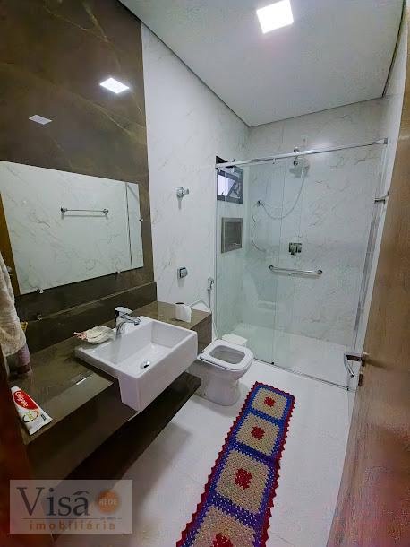 Casa à venda com 4 quartos, 4 suítes e 5 vagas no Centro, Paracatu (MG) — foto 20 de 30