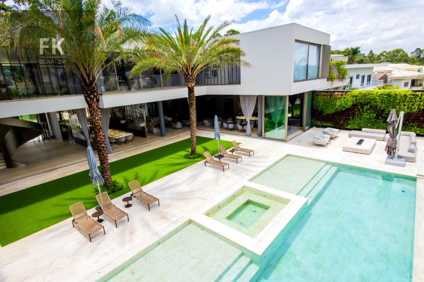 Casa à venda com 6 quartos, 6 suítes, 18 vagas e 3323m² no Tamboré, Santana de Parnaíba (SP) — foto 7 de 30