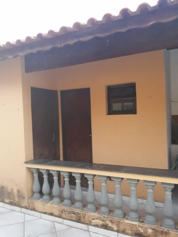 Casa à venda com 3 quartos, 2 banheiros, 4 vagas e 173m² no Jardim Monte Serrat, Santa Isabel — foto principal