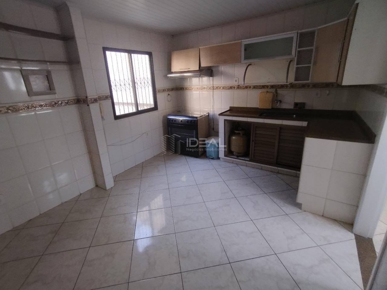 Casa à venda com 4 quartos, 2 suítes, 3 vagas e 198m² no Centro, Campos dos Goytacazes (RJ) — foto 24 de 29