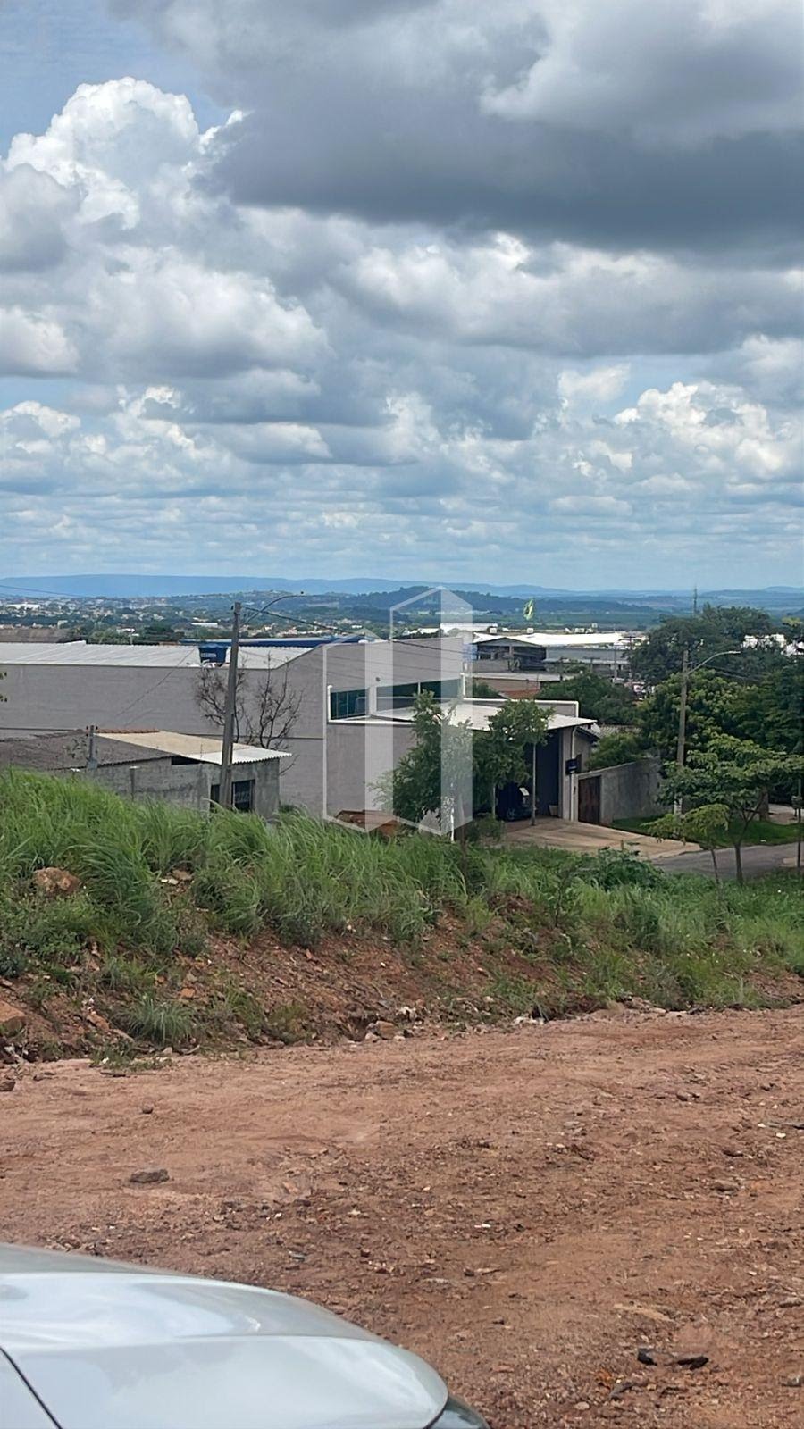 Terreno à venda com 422m² de terreno no Setor Maysa, Trindade — foto principal
