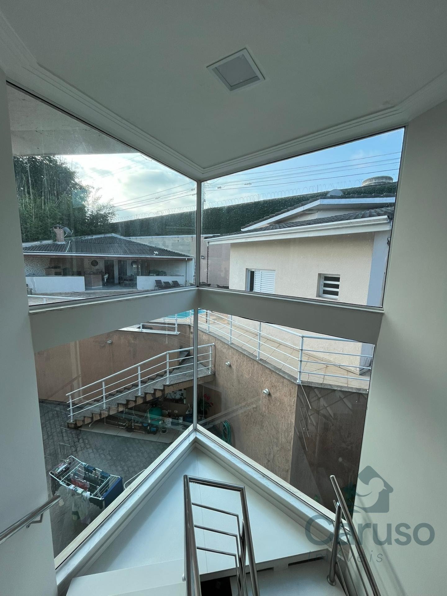 Casa à venda com 5 quartos, 3 suítes, 2 vagas e 1100m² no Arujázinho I, II e III, Arujá (SP) — foto 12 de 30