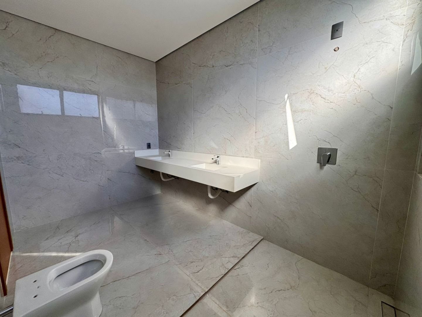 Casa à venda com 4 quartos, 4 suítes e 335m² no Alphaville, Ribeirão Preto (SP) — foto 20 de 30