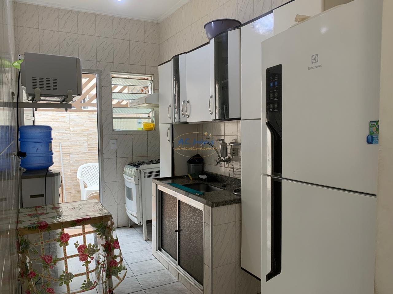 Casa à venda com 1 quarto, 1 banheiro, 1 vaga e 50m² no Aviação, Praia Grande (SP) — foto 7 de 10