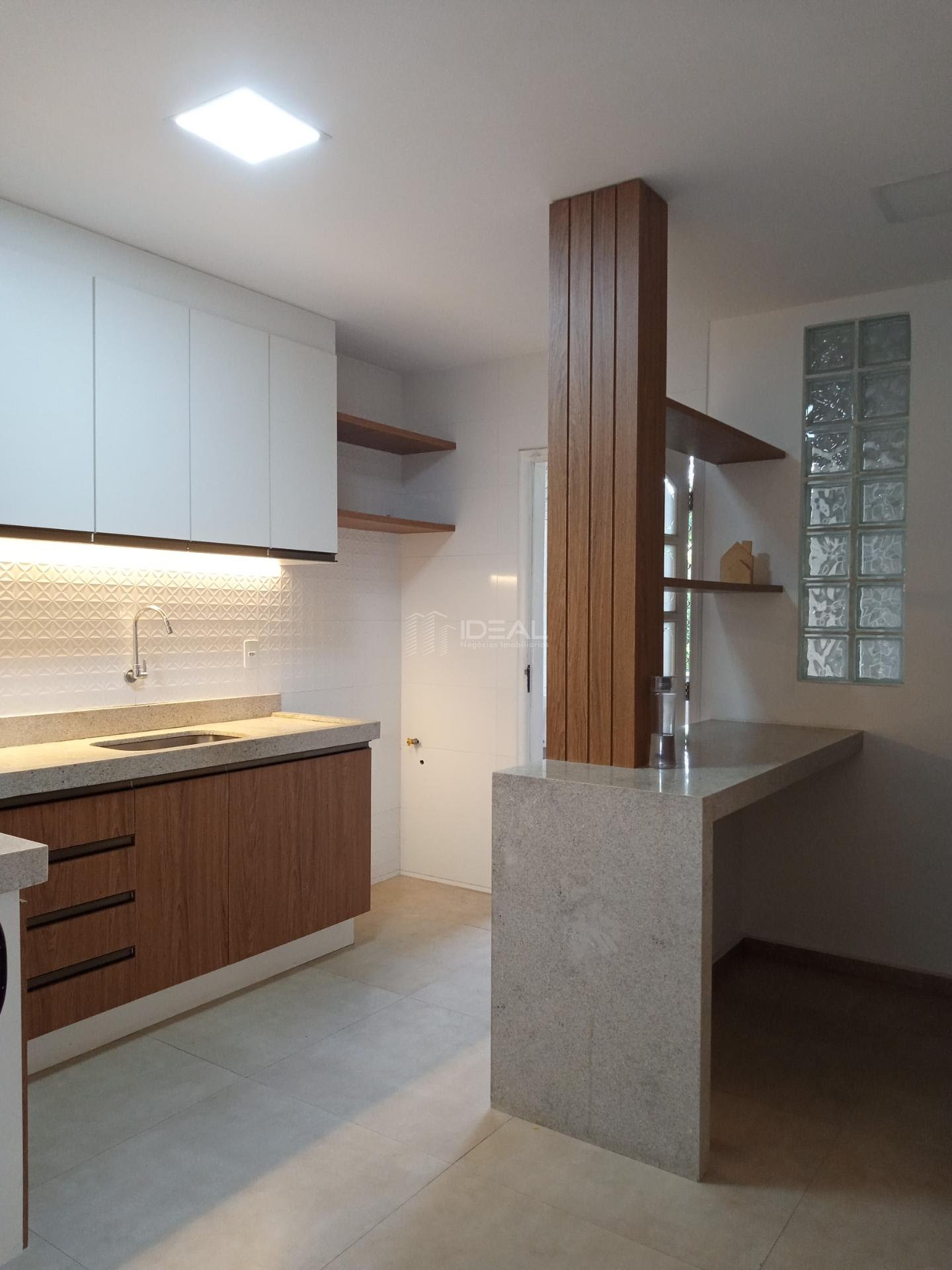 Apartamento para alugar com 3 quartos, 1 suíte, 1 vaga e 100m² no Centro, Campos dos Goytacazes (RJ) — foto 8 de 17