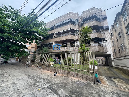 Apartamento 02 Dorm. em Portuguesa  -  Rio de Janeiro
