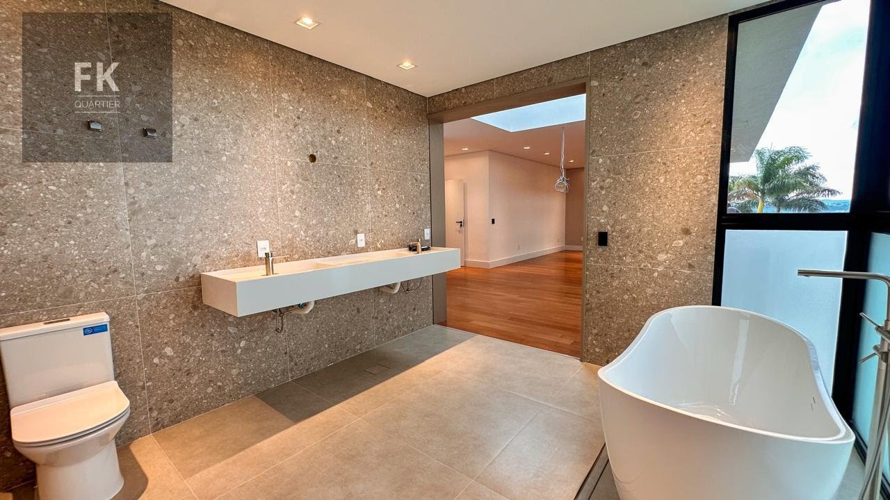 Casa à venda com 4 quartos, 4 suítes, 6 vagas e 610m² no Residencial Burle Marx, Santana de Parnaíba (SP) — foto 19 de 26
