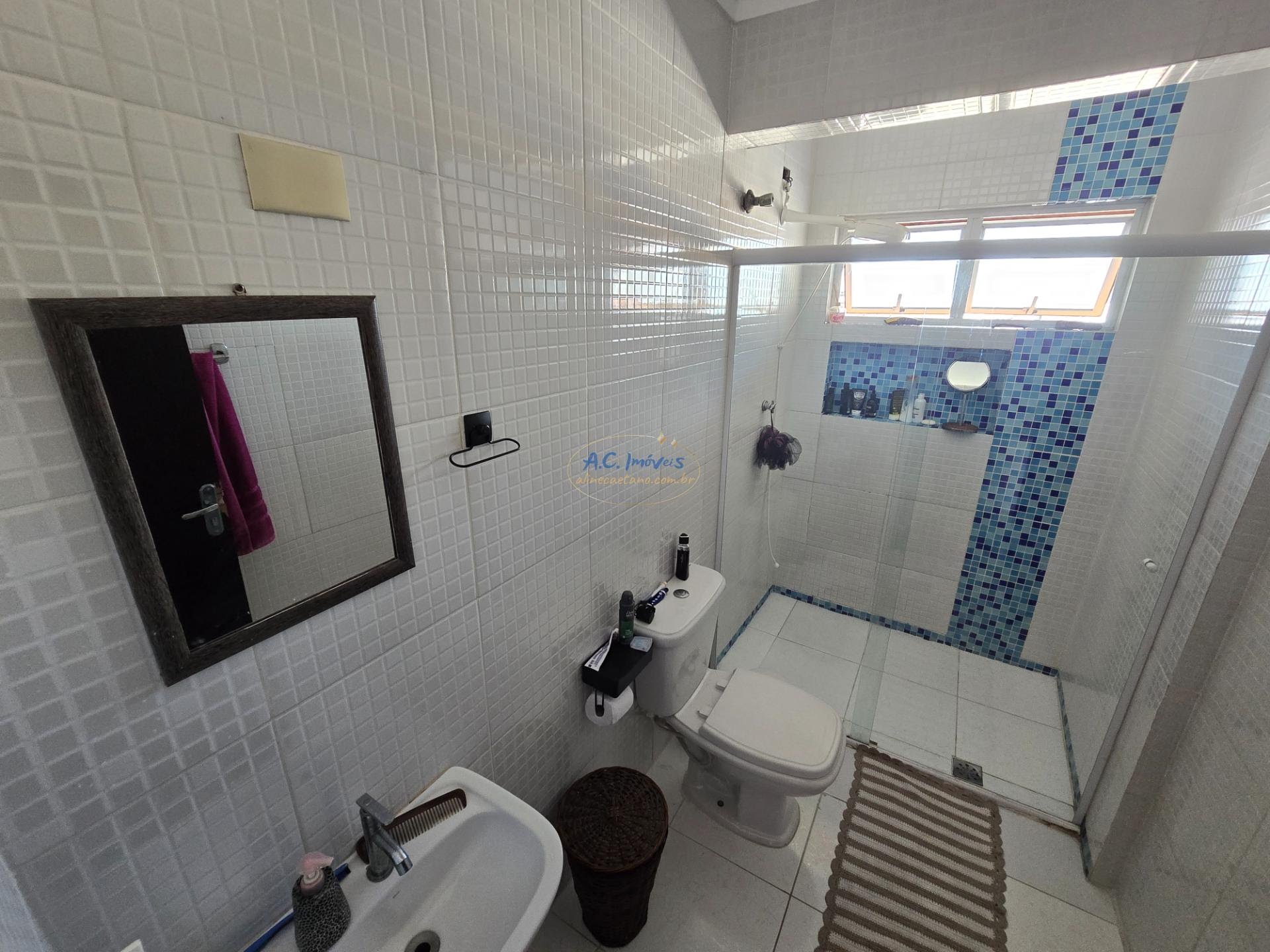 Casa à venda com 3 quartos, 1 suíte, 4 vagas e 180m² no Tupi, Praia Grande (SP) — foto 26 de 30