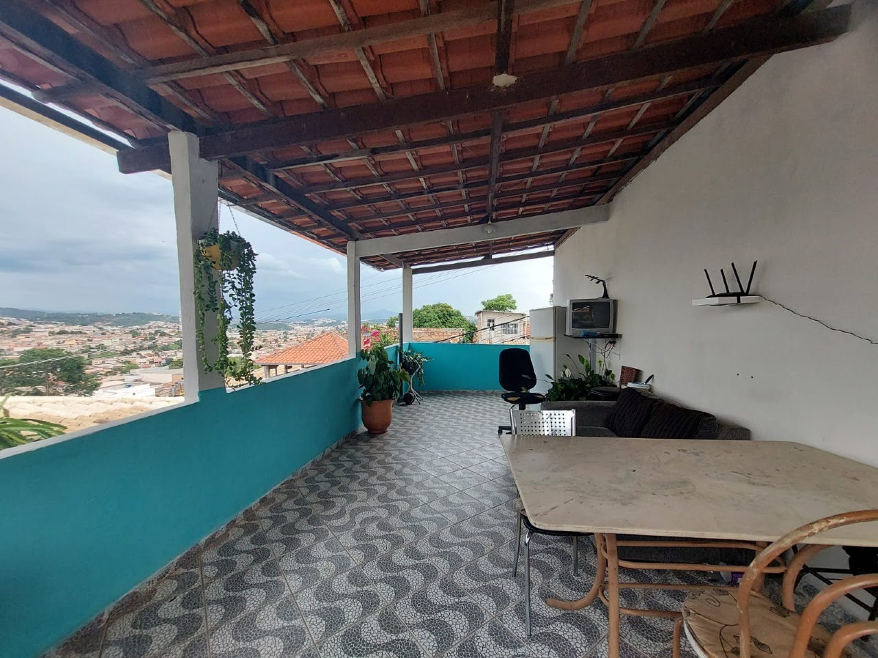 Casa à venda com 4 quartos, 1 banheiro, 2 vagas e 125m² no São Benedito, Santa Luzia (MG) — foto 3 de 17