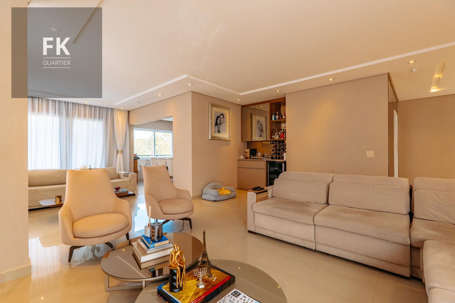 Casa à venda com 4 quartos, 4 suítes, 4 vagas e 420m² no Tamboré, Santana de Parnaíba (SP) — foto 12 de 26