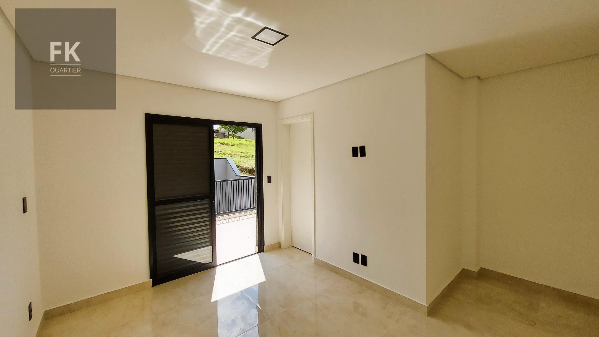 Casa à venda com 3 quartos, 1 suíte, 2 vagas e 126m² no Villas do Jaguari, Santana de Parnaíba (SP) — foto 13 de 27