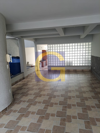 Garagem coberta
