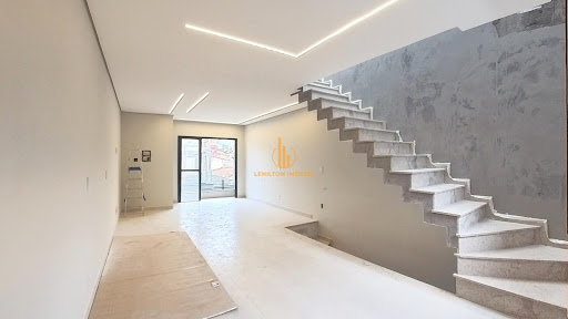 Sobrado à venda em Santo André 110m² 2 suítes por R$790 mil