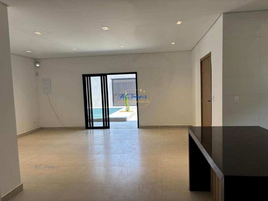Casa à venda com 3 quartos, 3 suítes, 4 vagas e 139m² no Jardim Imperador, Praia Grande (SP) — foto 12 de 30