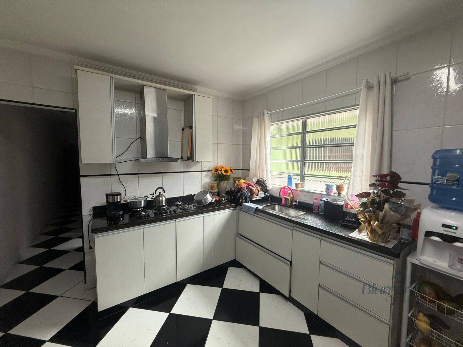 Casa à venda com 3 quartos, 1 suíte, 2 vagas e 160m² no Nova Arujá, Arujá (SP) — foto 9 de 18