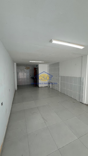 Loja/Salão em Parque Residencial Laranjeiras - Serra, ES
