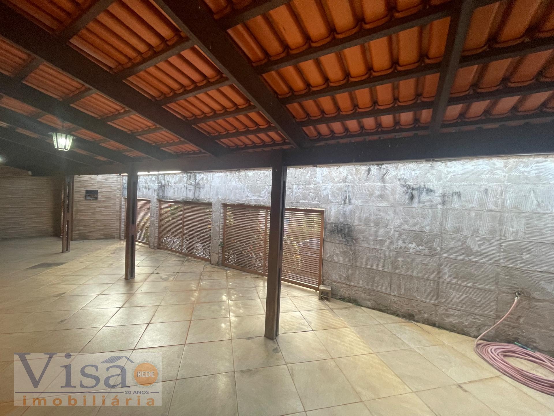 Casa à venda com 3 quartos, 1 suíte, 2 vagas e 250m² no Aparecida, Paracatu (MG) — foto 5 de 25