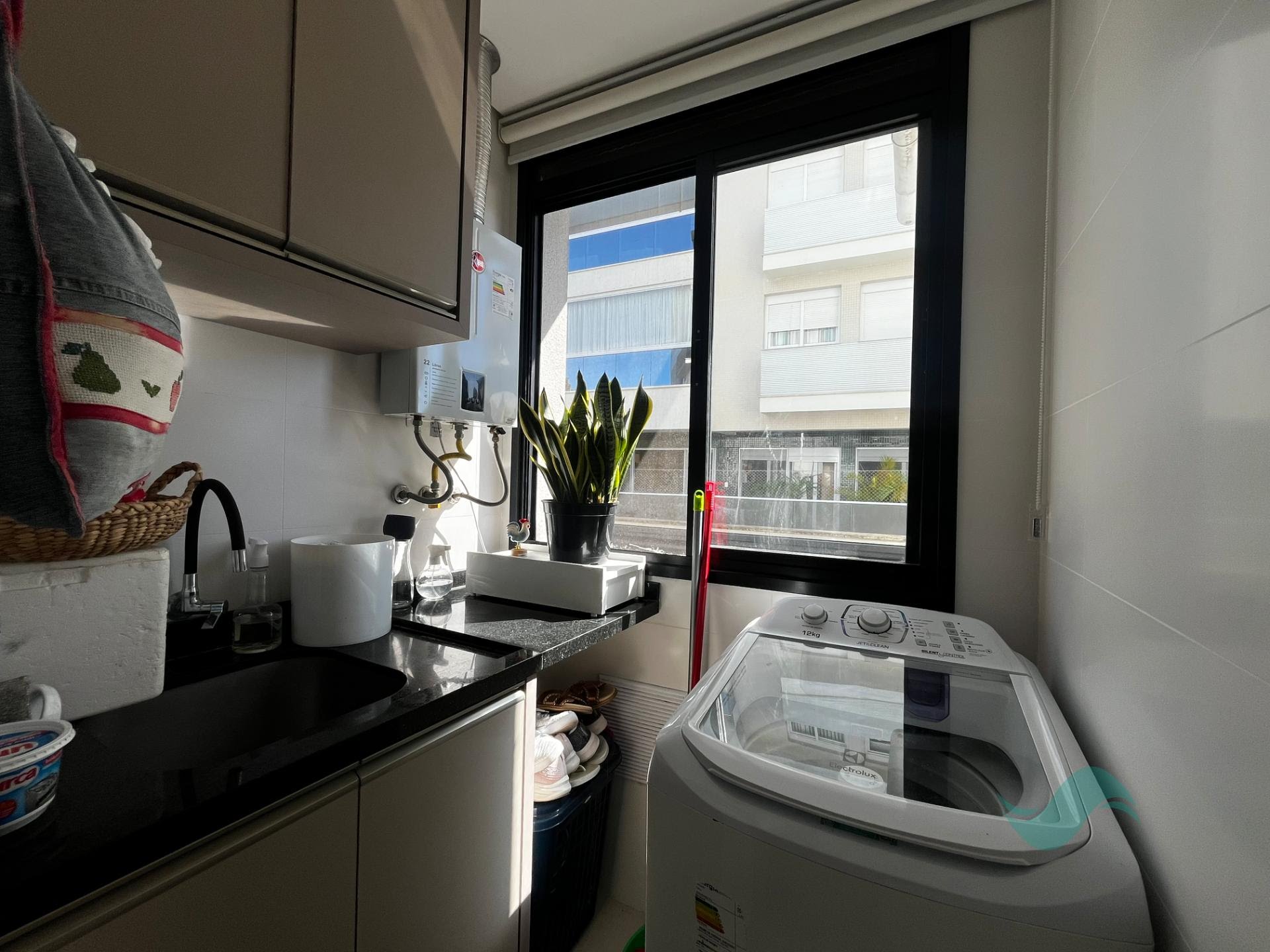 Apartamento à venda com 2 quartos, 1 suíte, 1 vaga e 65m² no Jurerê, Florianópolis (SC) — foto 8 de 17