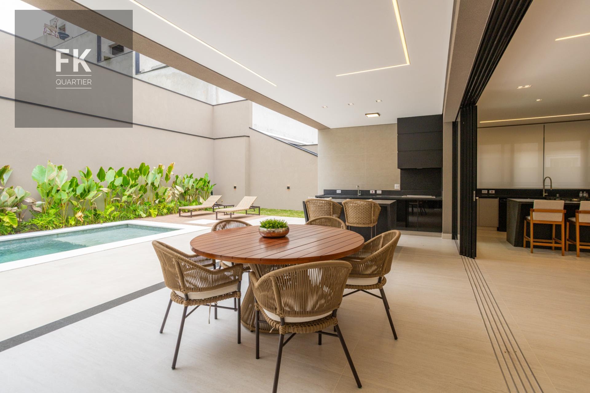 Casa à venda com 4 quartos, 4 suítes, 4 vagas e 370m² no Residencial Burle Marx, Santana de Parnaíba (SP) — foto 5 de 30