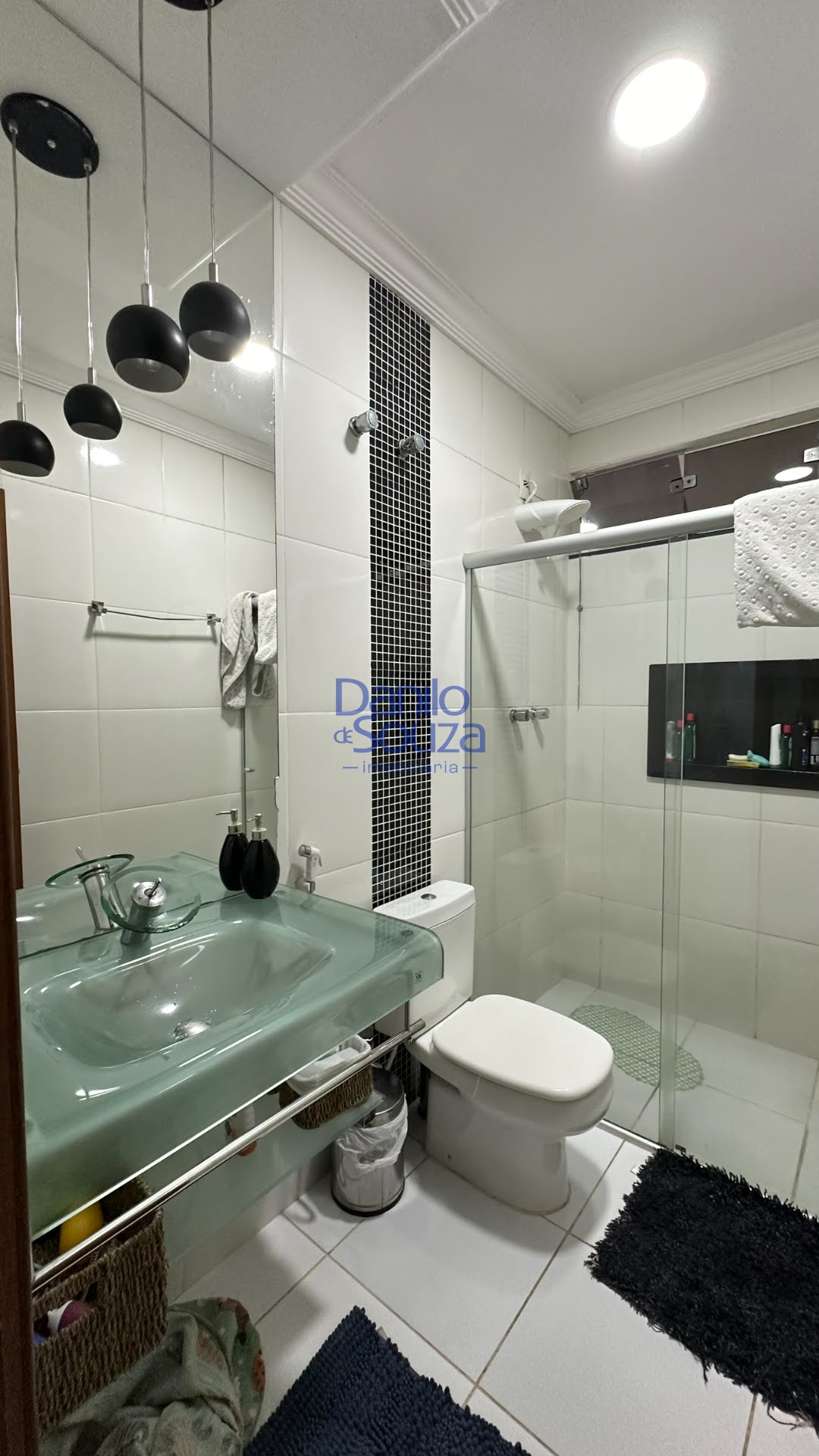 Casa à venda com 3 quartos, 1 suíte, 2 vagas e 214m² no Jardim das Primaveras, Araxá (MG) — foto 4 de 10