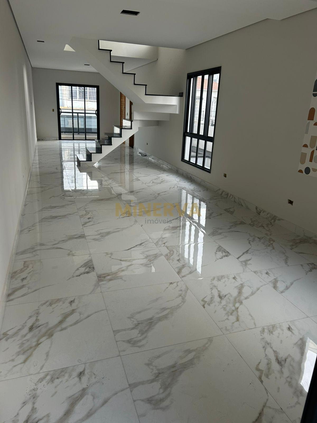 Casa à venda com 3 quartos, 3 suítes, 6 vagas e 137m² no Picanço, Guarulhos (SP) — foto 2 de 11