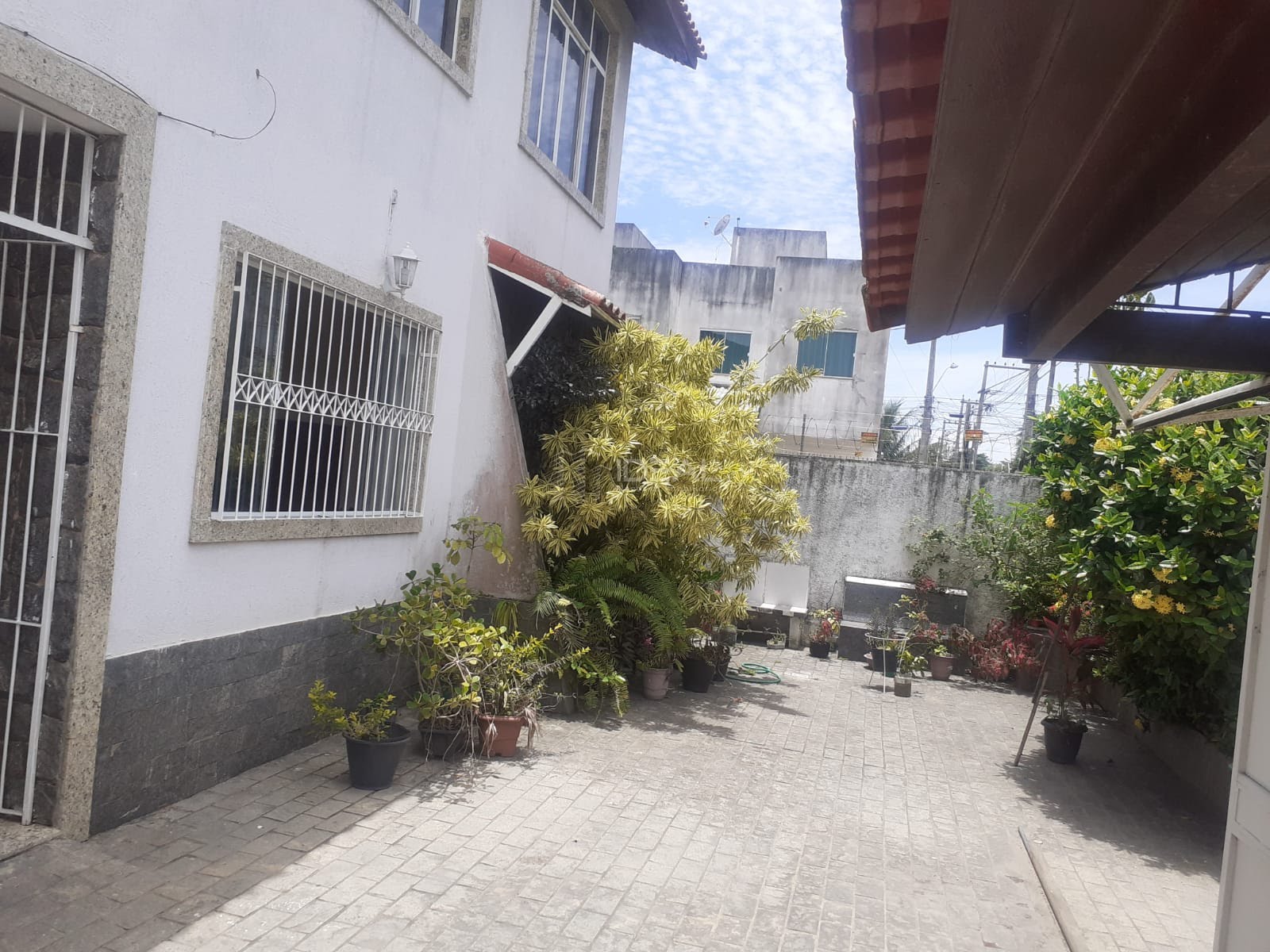 Casa Duplex próximo ao loteamento do Jardim Flamboyant