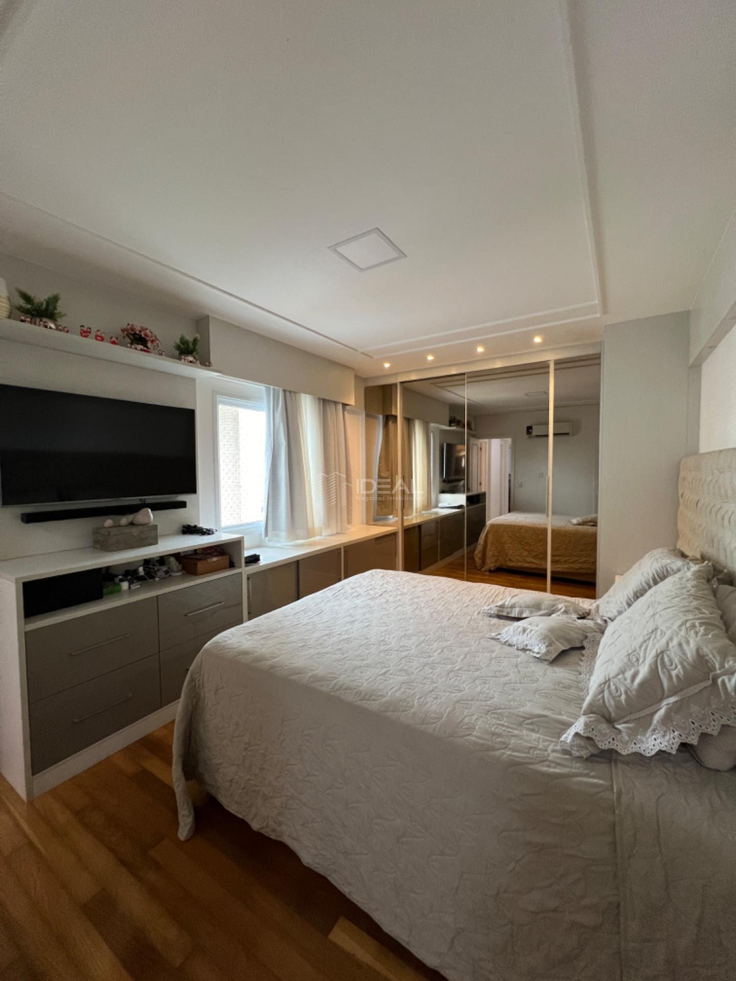 Apartamento à venda com 3 quartos, 1 suíte, 2 vagas e 120m² no Parque Tamandaré, Campos dos Goytacazes (RJ) — foto 23 de 24
