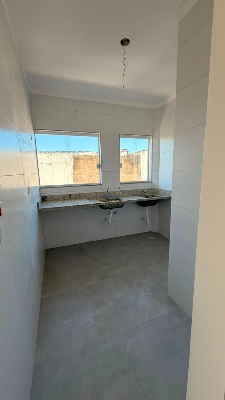 Casa à venda com 2 quartos, 1 banheiro, 1 vaga e 56m² no Vila Antartica, Praia Grande (SP) — foto 7 de 18