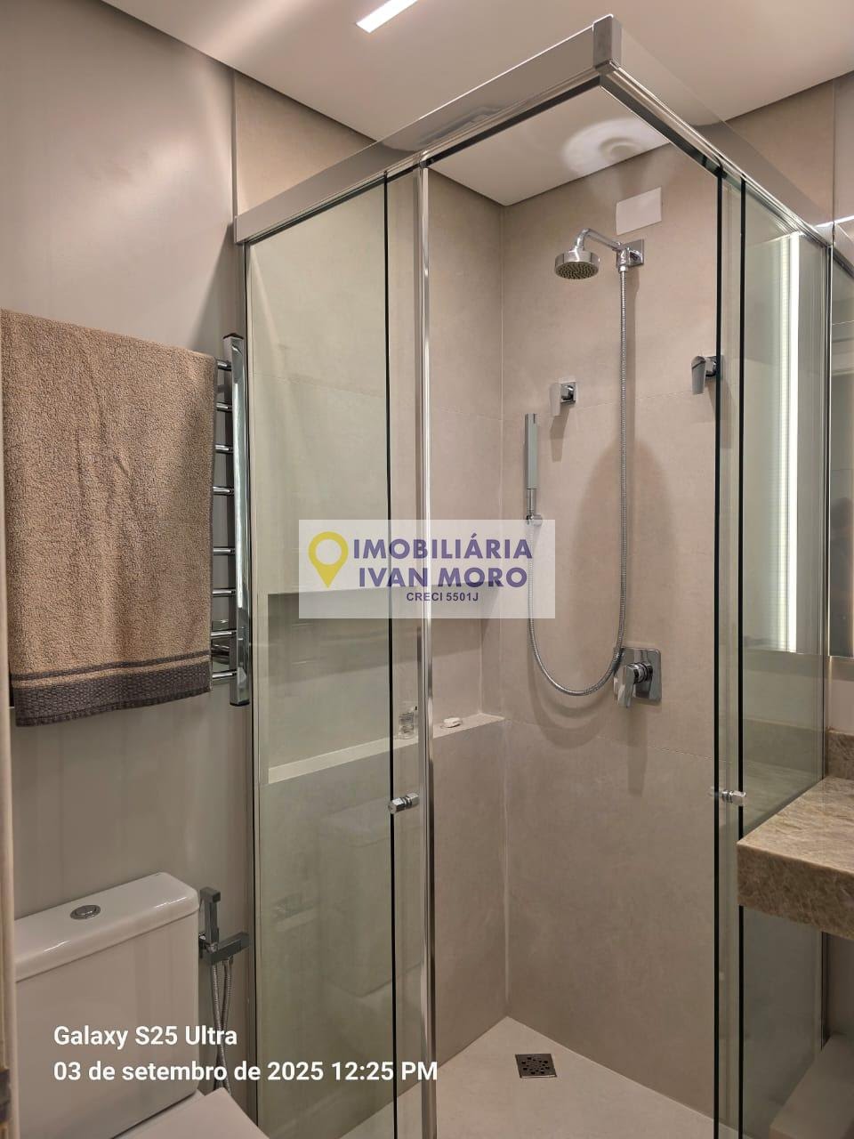 Casa para alugar com 4 quartos, 4 suítes, 3 vagas e 250m² no Daniela, Florianópolis (SC) — foto 2 de 30