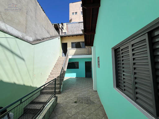 Casa 02 e escada para casa 03