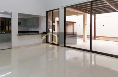 Casa de Condomínio em Alphaville Araguaia  -  Goiânia