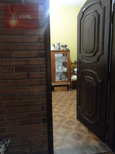 Casa Triplex à venda na Avenida 28 de Março em Campos dos Goytacazes
