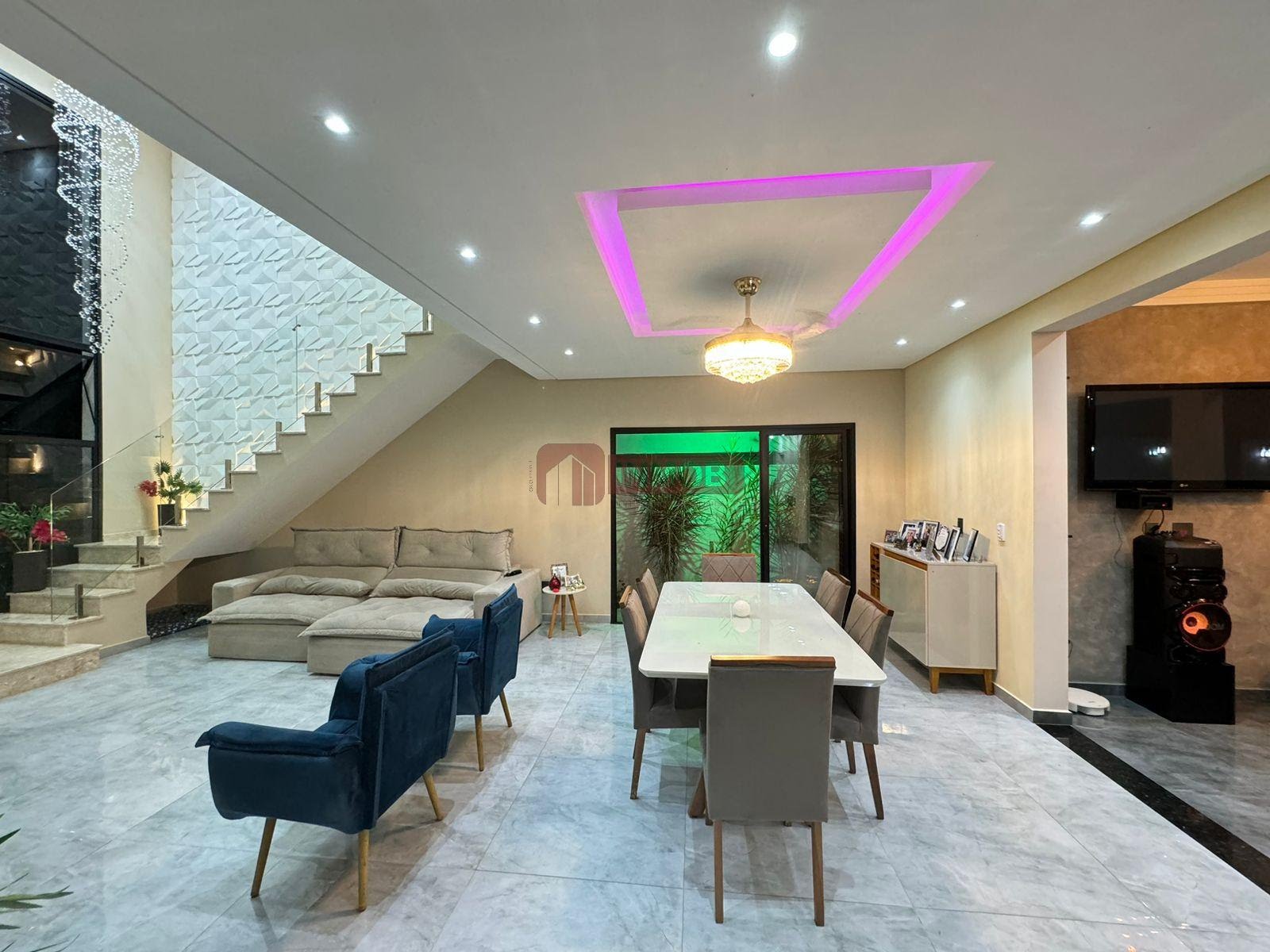 Casa à venda com 3 quartos, 2 suítes, 2 vagas e 267m² no Loteamento Residencial Parque das Araucárias, Tremembé (SP) — foto 9 de 30