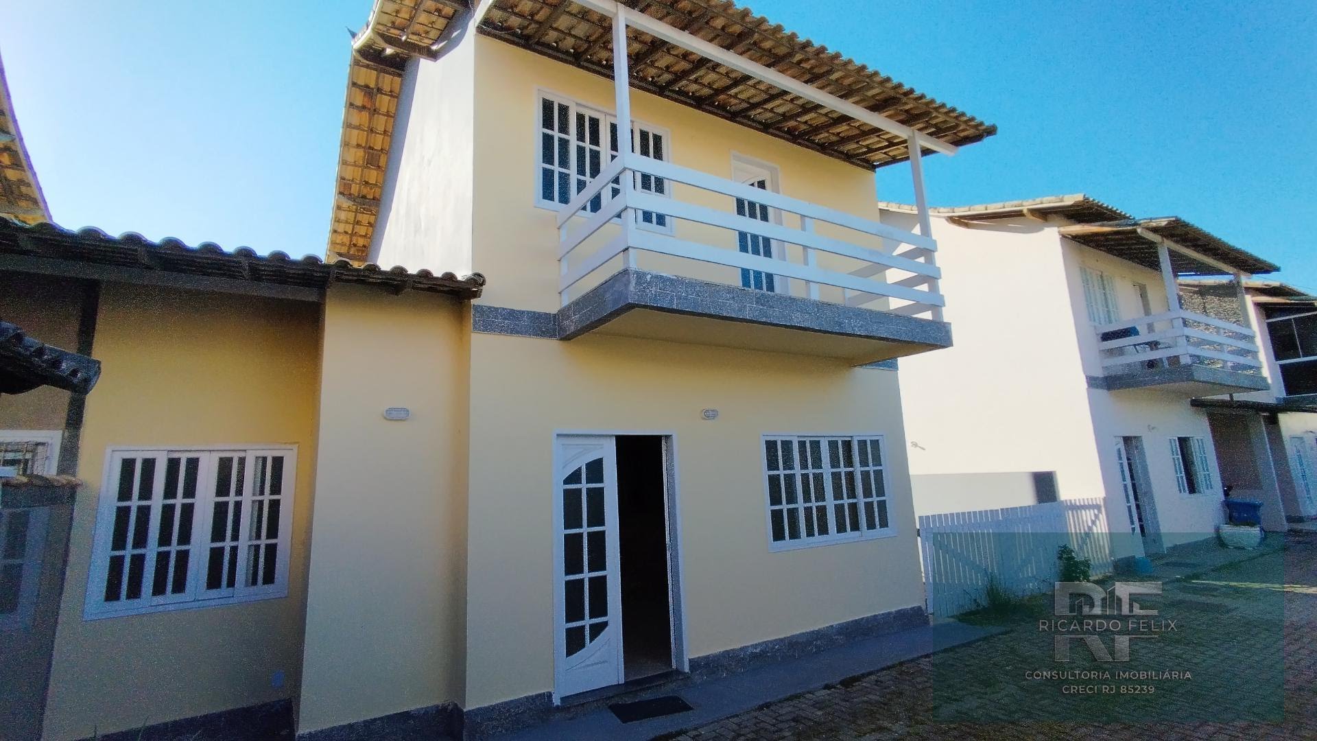 Casa à venda com 3 quartos, 3 banheiros, 2 vagas e 110m² no Costazul, Rio das Ostras — foto principal