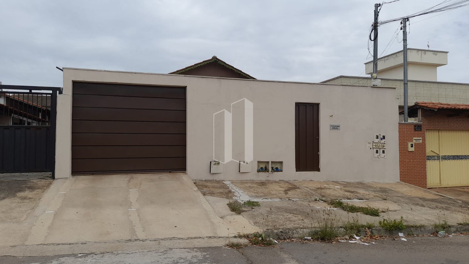 Casa à venda com 6 quartos, 2 banheiros e 720m² no Mansões Paraíso, Aparecida de Goiânia (GO) — foto 2 de 10