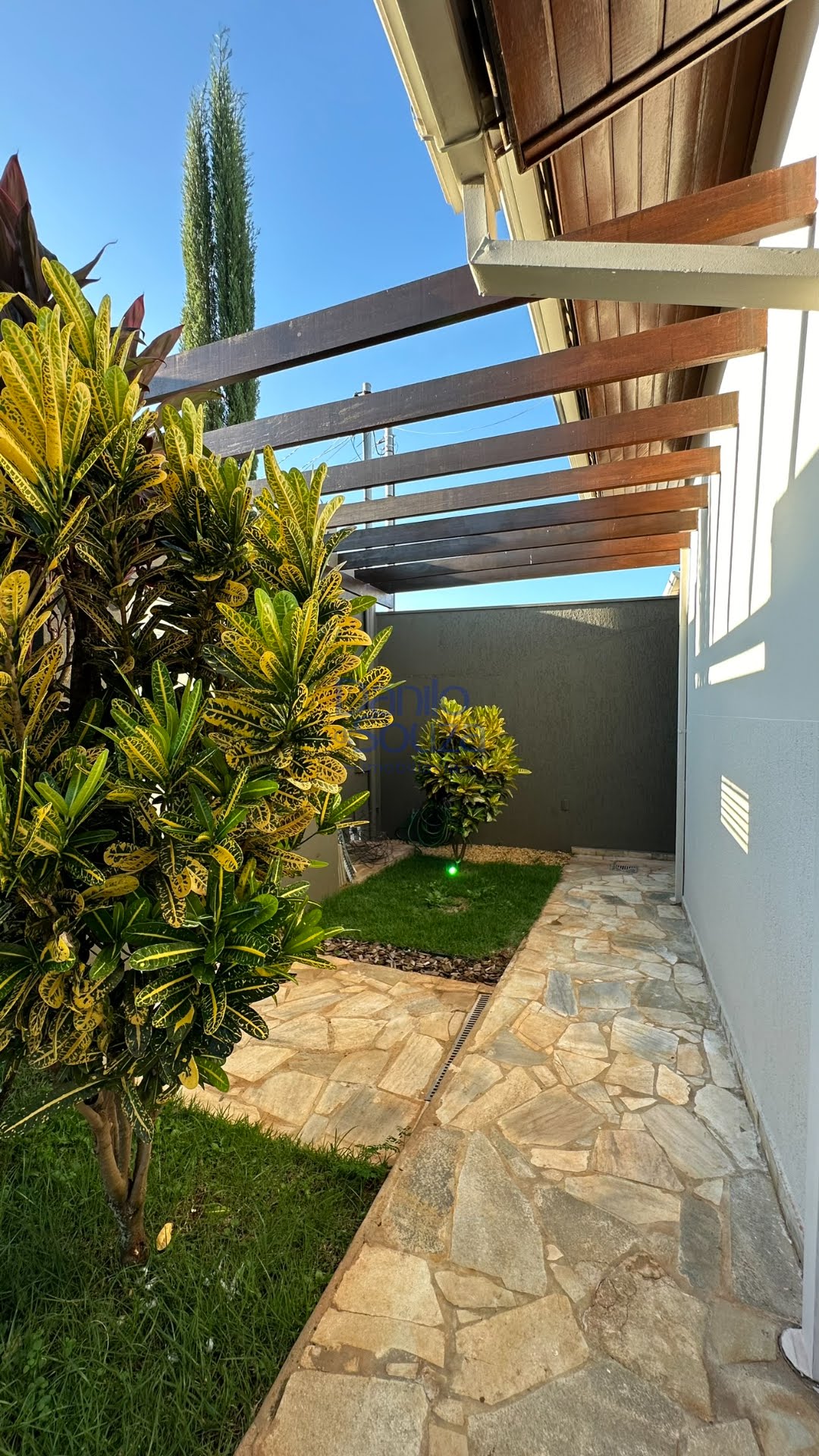 Casa à venda com 3 quartos, 1 suíte, 2 vagas e 360m² no Jardim Imperial, Araxá (MG) — foto 5 de 27