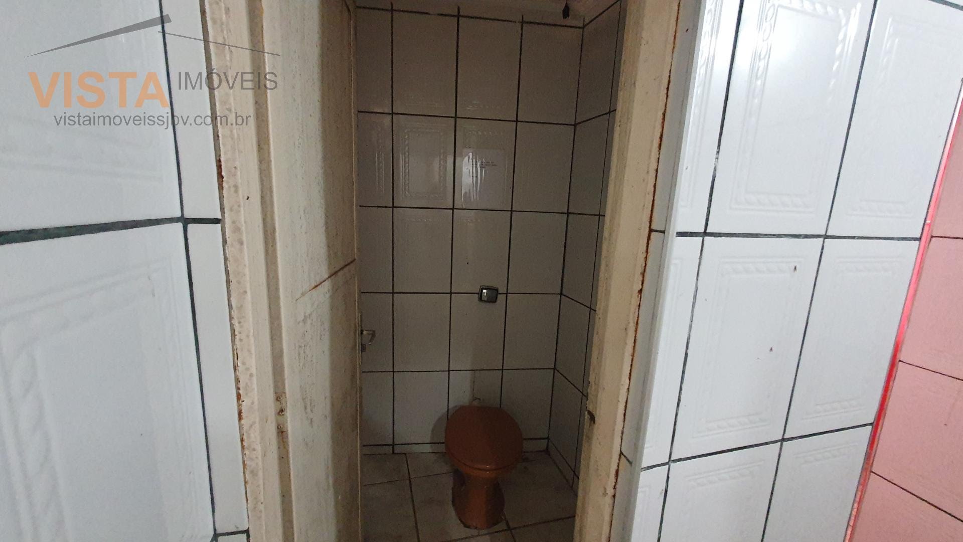 Comercial para alugar com 2 banheiros e 240m² no Solário da Mantiqueira, São João da Boa Vista (SP) — foto 16 de 18