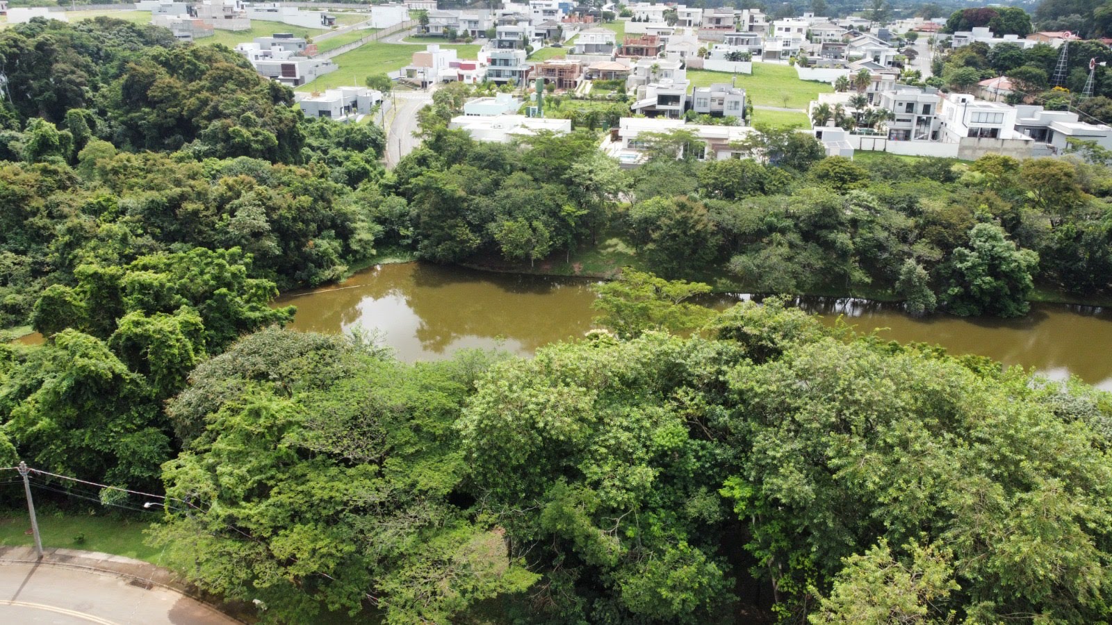 Casa à venda com 4 quartos, 4 suítes, 6 vagas e 263m² no Jardim dos Lagos, Indaiatuba (SP) — foto 22 de 30