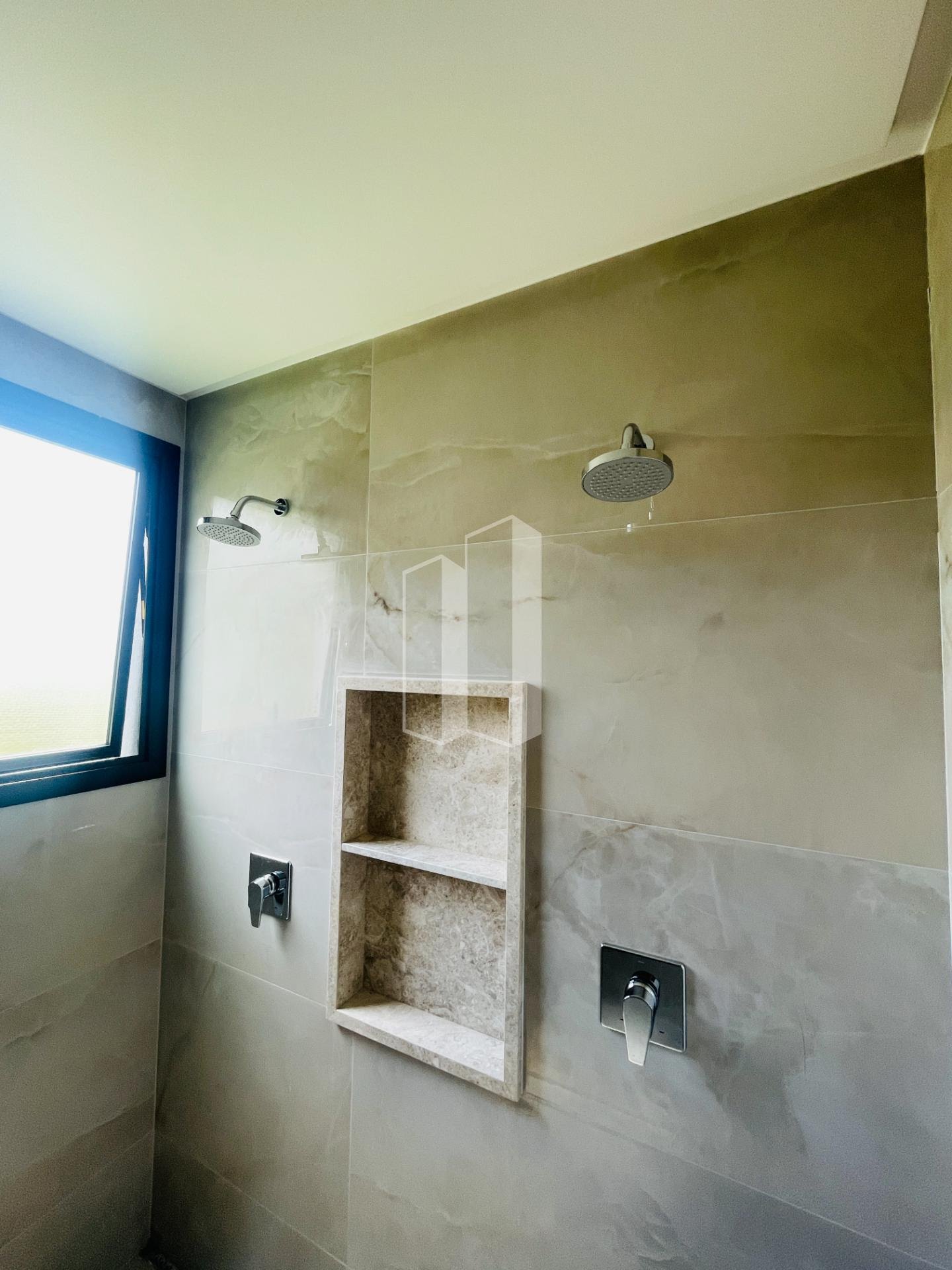 Casa à venda com 5 quartos, 5 suítes, 4 vagas e 380m² no Alphaville Flamboyant Residencial Araguaia, Goiânia (GO) — foto 21 de 24