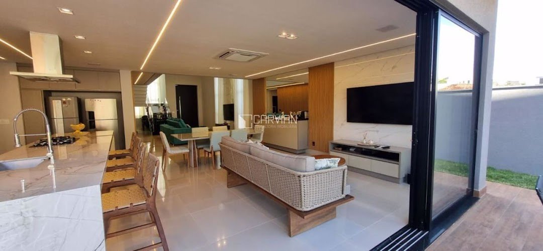 Casa à venda com 3 quartos, 3 suítes, 4 vagas e 305m² no Condomínio Alphaville III, Ribeirão Preto (SP) — foto 15 de 30