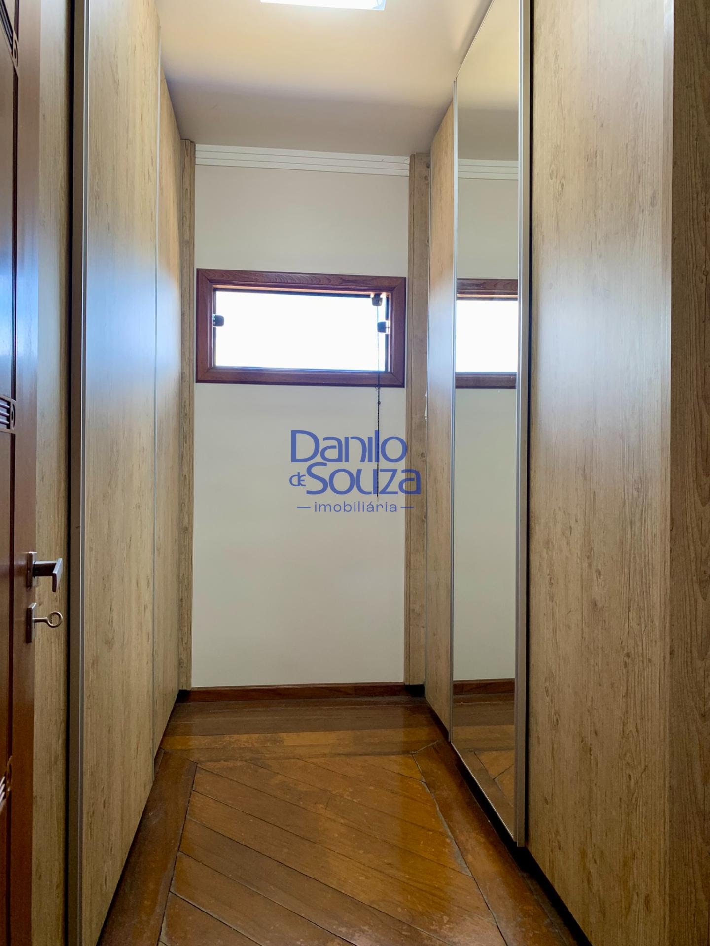 Casa à venda com 4 quartos, 1 suíte, 2 vagas e 360m² no Alvorada, Araxá (MG) — foto 14 de 28