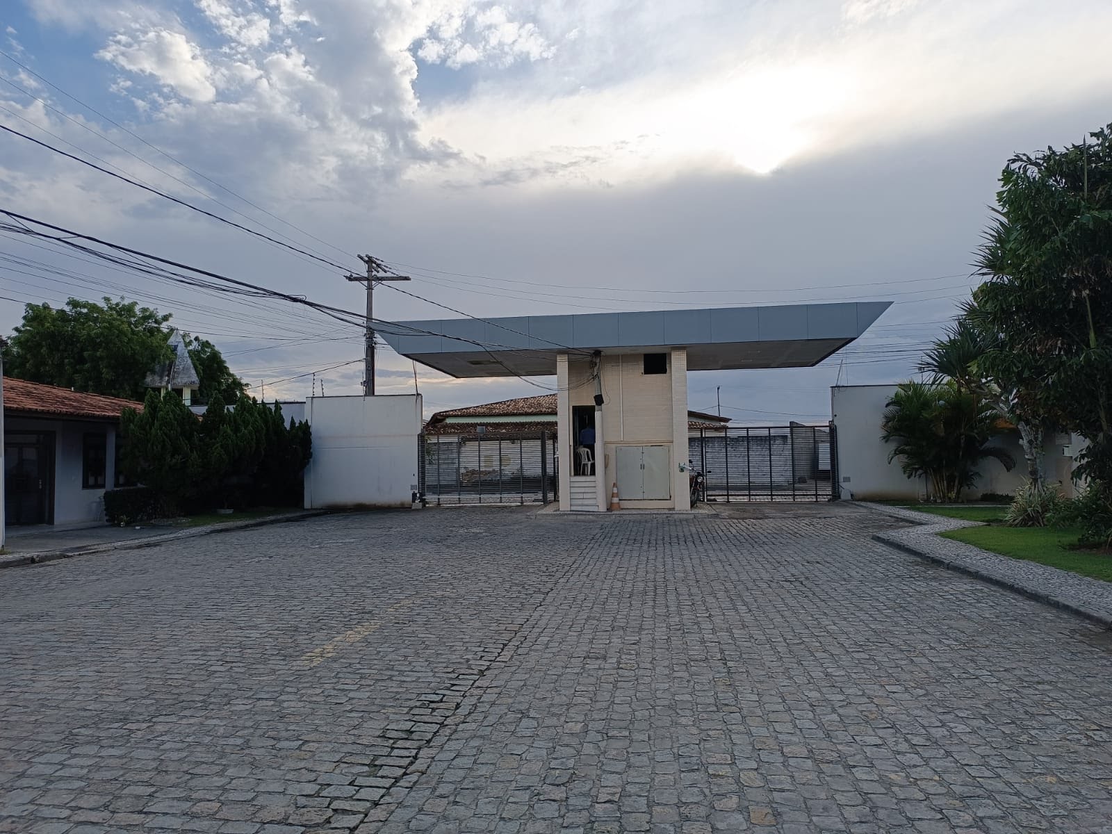 Casa para alugar com 4 quartos, 2 suítes, 3 vagas e 120m² no Santo Antônio dos Prazeres, Feira de Santana (BA) — foto 28 de 29