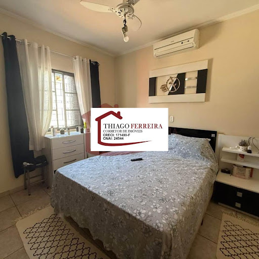 Casa em Jardim Cinelândia  -  Santa Rita do Passa Quatro